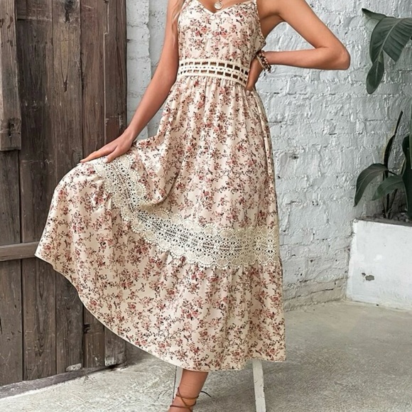 VCAY Floral Print Guipure Lace Insert Cami Dress - Picture 3 of 6